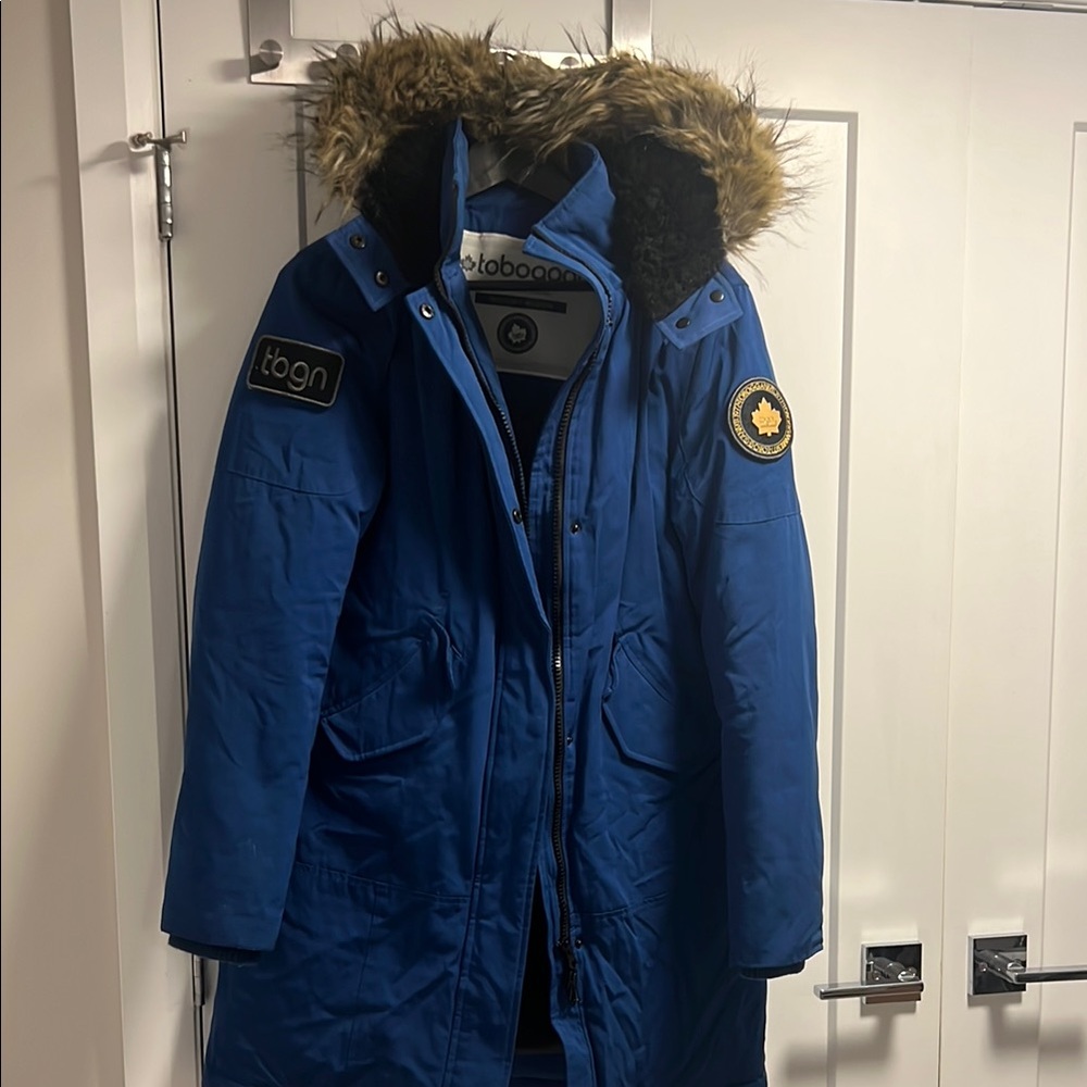 Women’s Tobaggan Blue Parka Jacket with Fur Hood size M